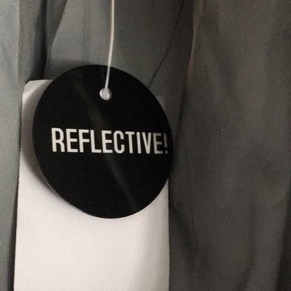 Zummies Zine Men’s reflective windbreaker Hoodie. Medium - Picture 8 of 10